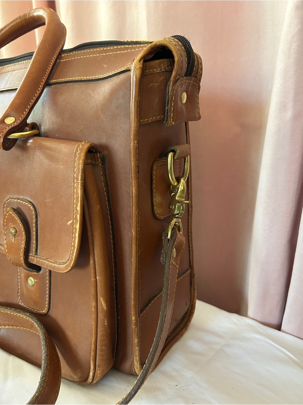 Vintage Leather Briefcase - Picture 3 of 6